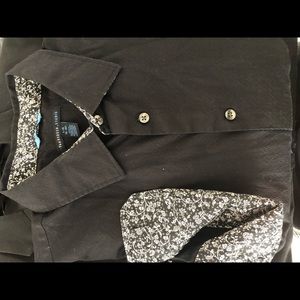 Men’s Van Heusen button up